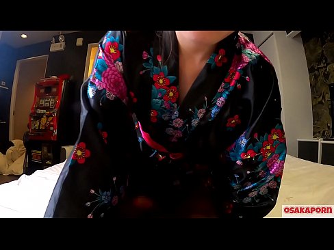 ❤️ Jong cosplay meisje houdt van seks tot orgasme met een squirt in een paardenvrouwtje en een blowjob. Aziatisch meisje met harig kutje en mooie tieten in traditioneel Japans kostuum in amateur video waarin masturbatie met neukspeeltjes wordt getoond. Sakura 3 OSAKAPORN. ❤❌ Porno at us