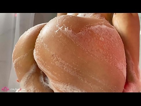 ❤️ Brunette Masturbeert Kut met Vibrator tot intens Orgasme onder Douche ❤❌ Porno at us