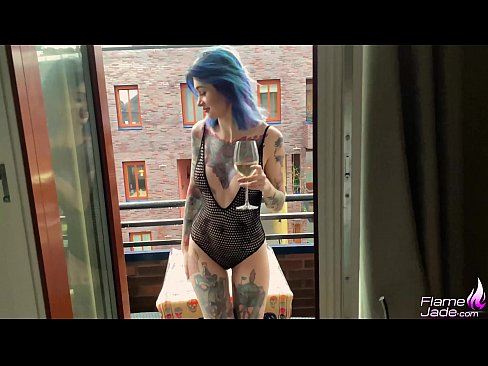 ❤️ Enorm meisje zuigt met een slok en neukt hartstochtelijk onder de open hemel ❤❌ Porno at us