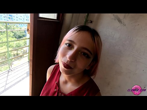 ❤️ Sensuele studente pijpt een vreemdeling in de outback - Cum On His Face ❤❌ Porno at us